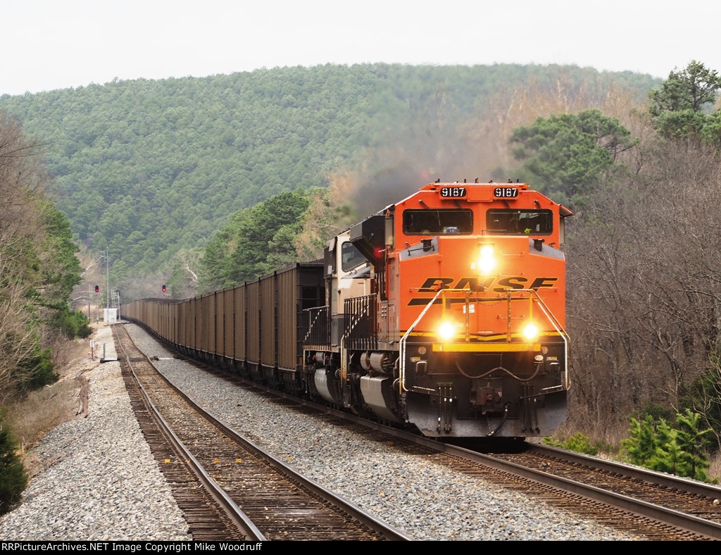 BNSF 9187